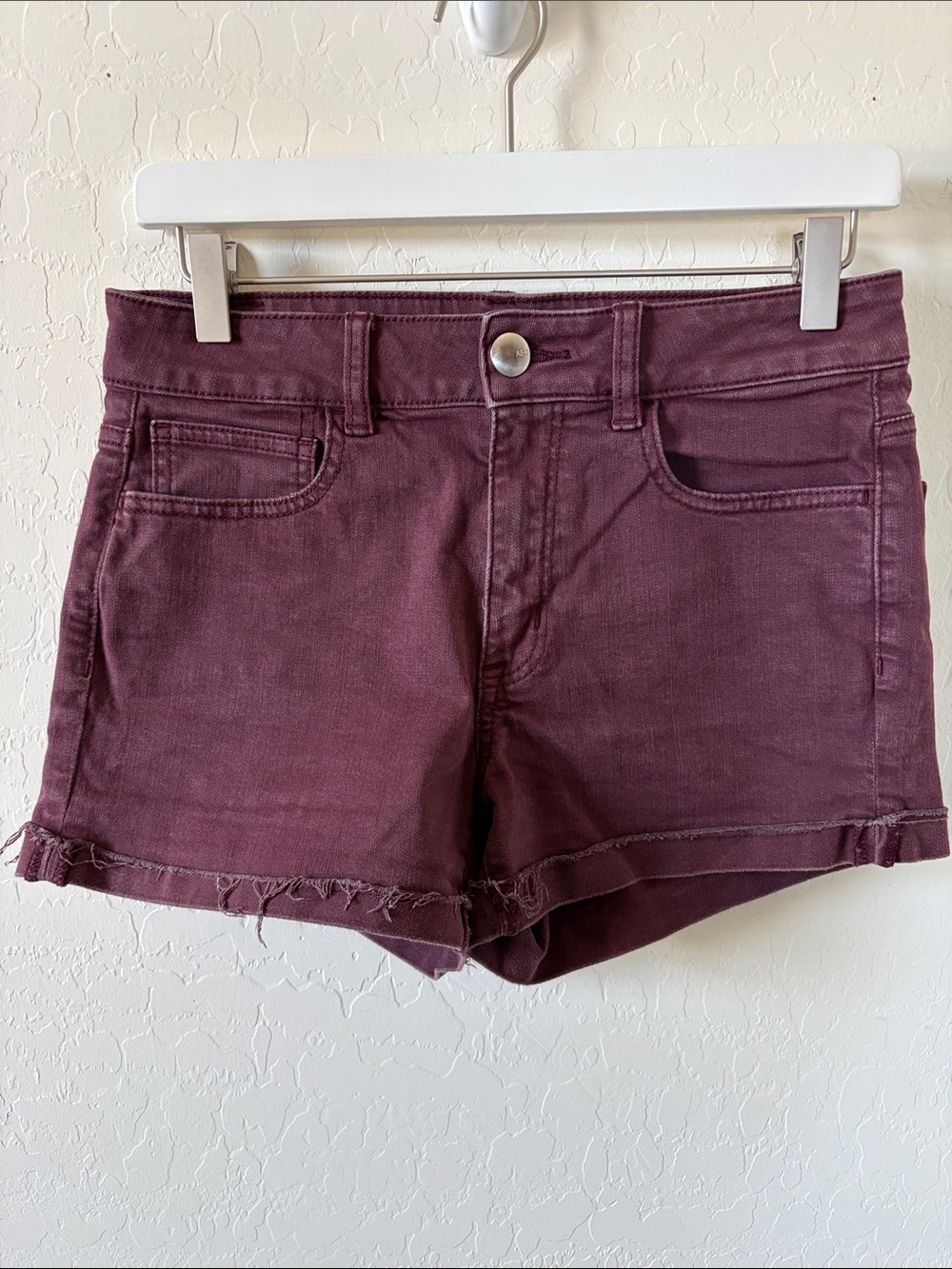 American Eagle AE Hi-Rise Shortie Plum Frayed Stretch Jean Shorts sz 6